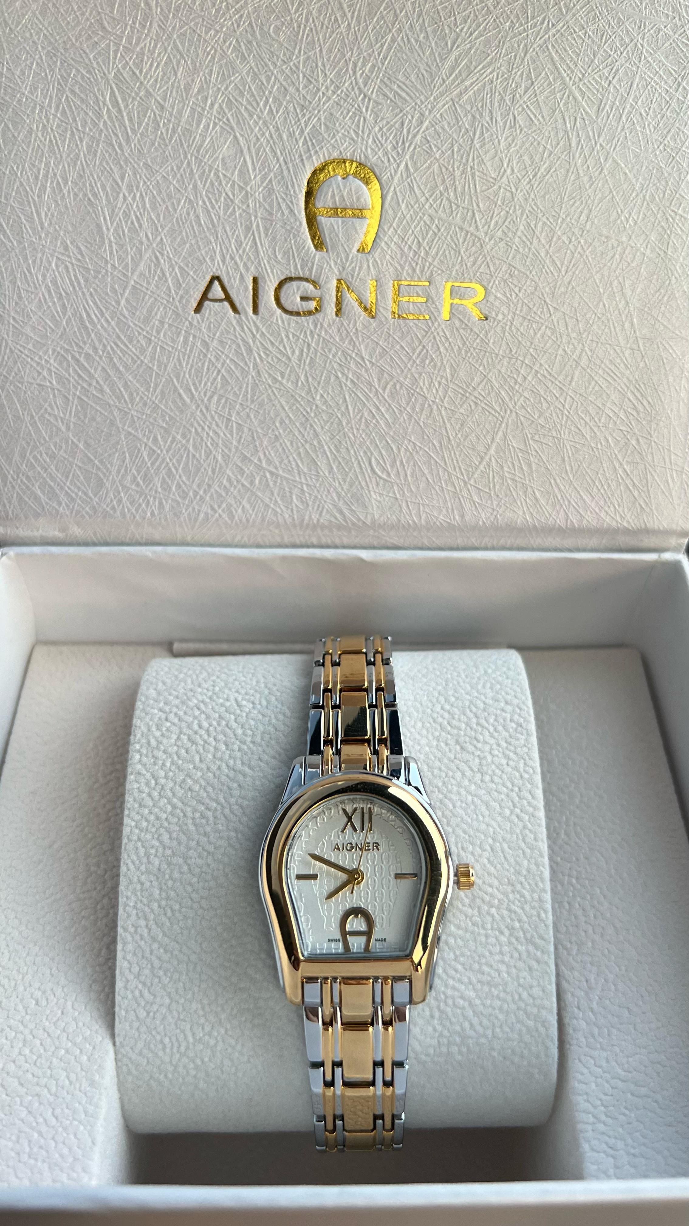 ساعة أجنر نسائية