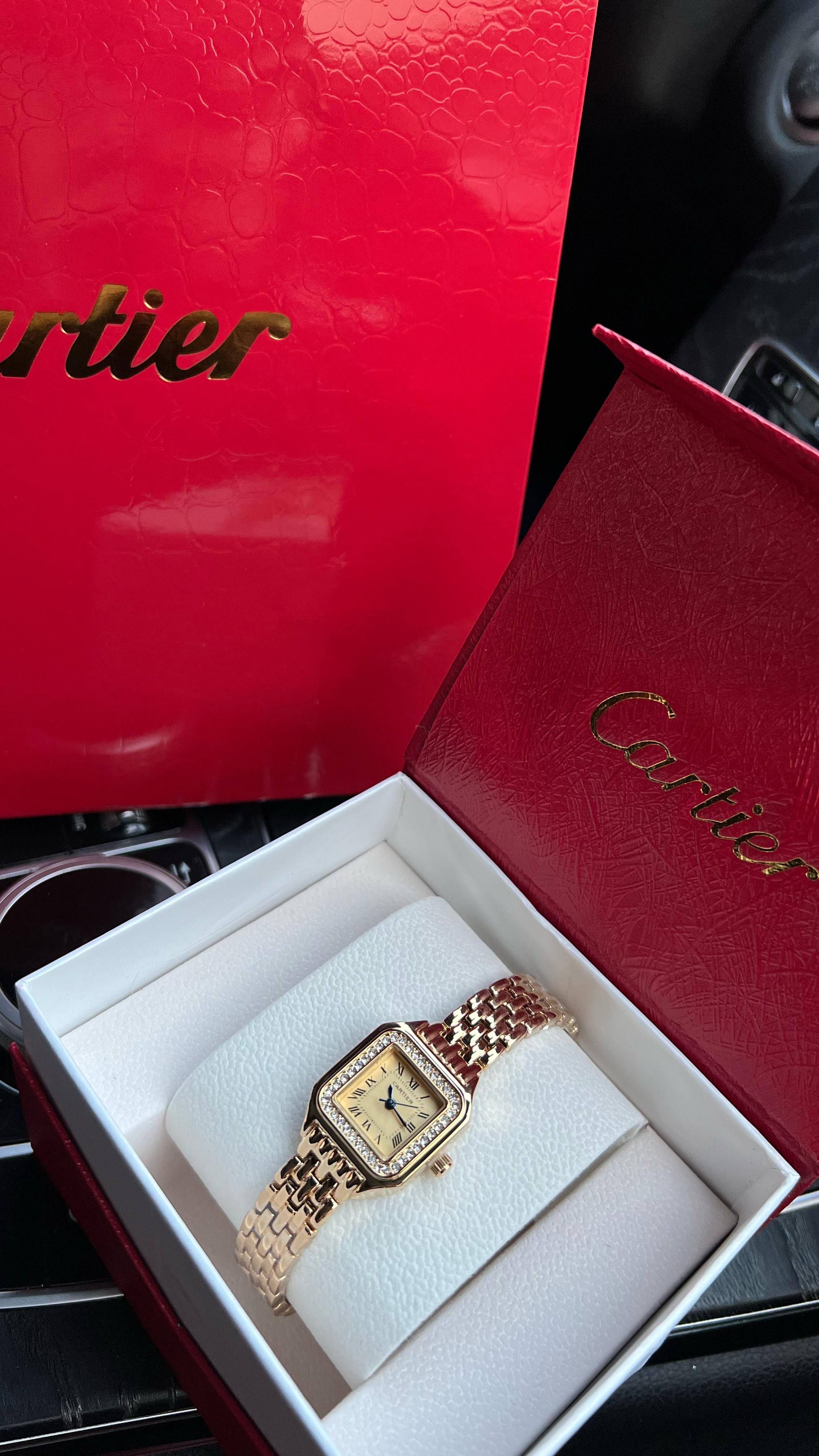 ساعة كارتير نسائية