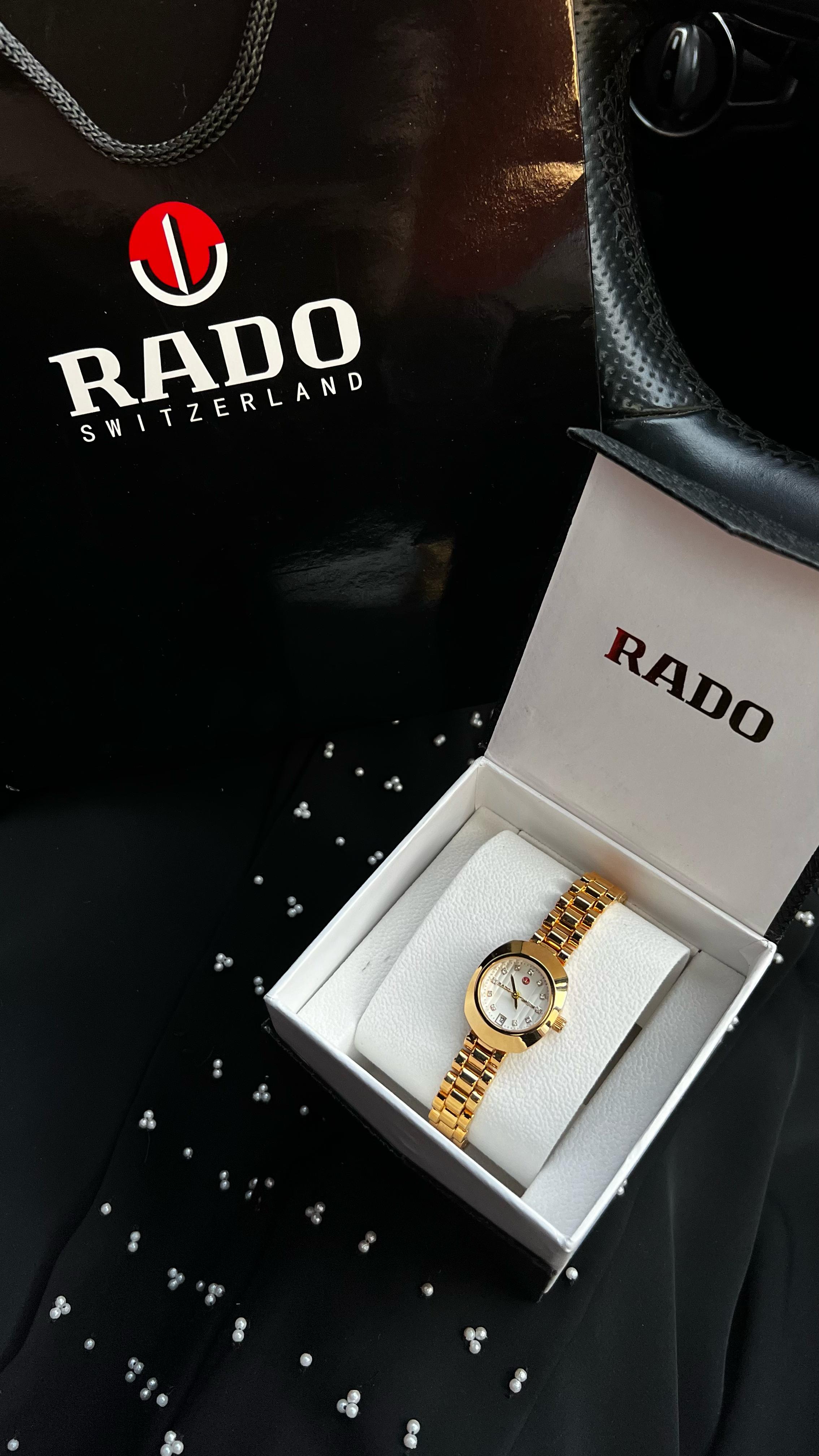 ساعة رادو نسائية