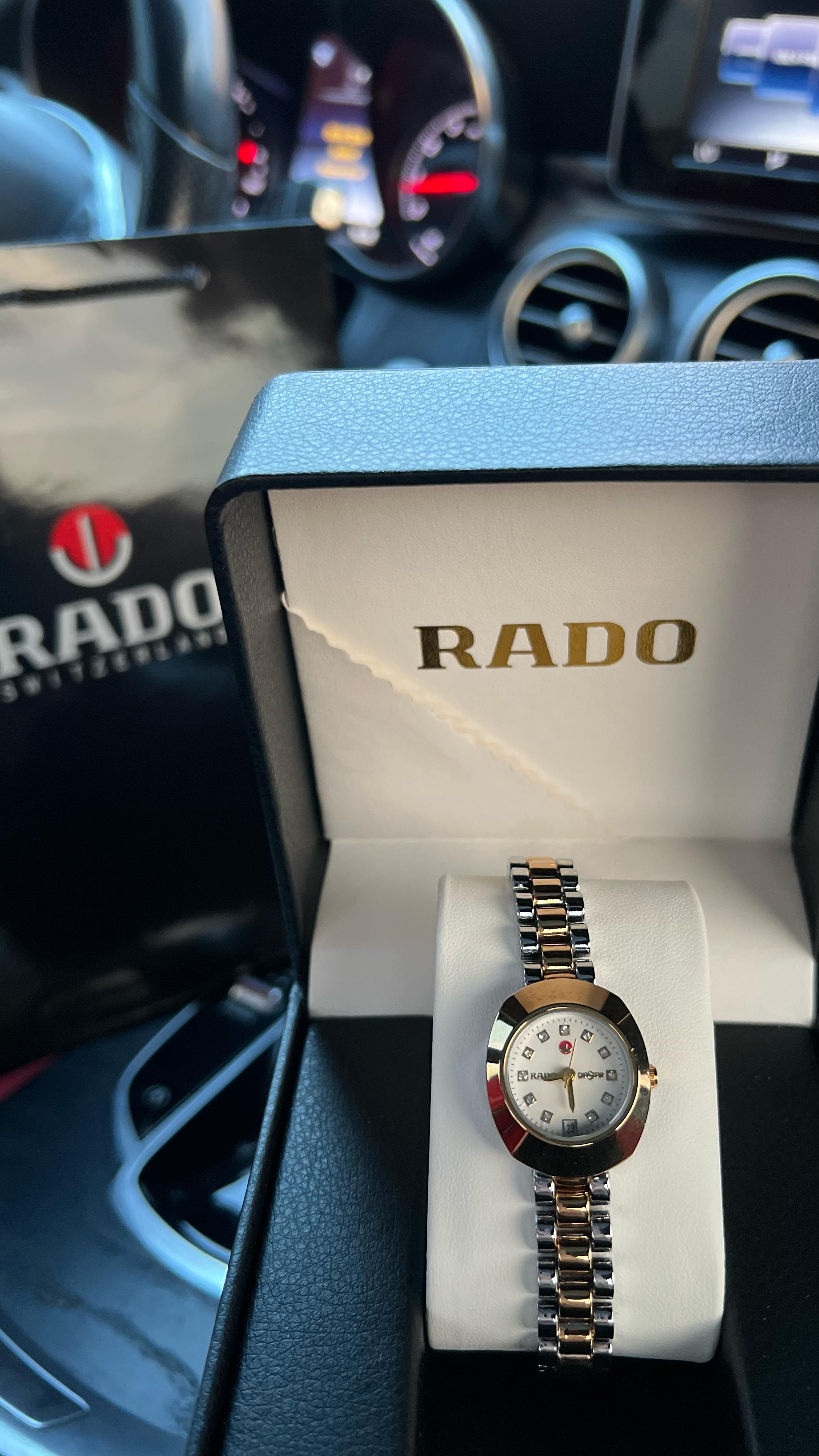  ساعة رادو نسائية