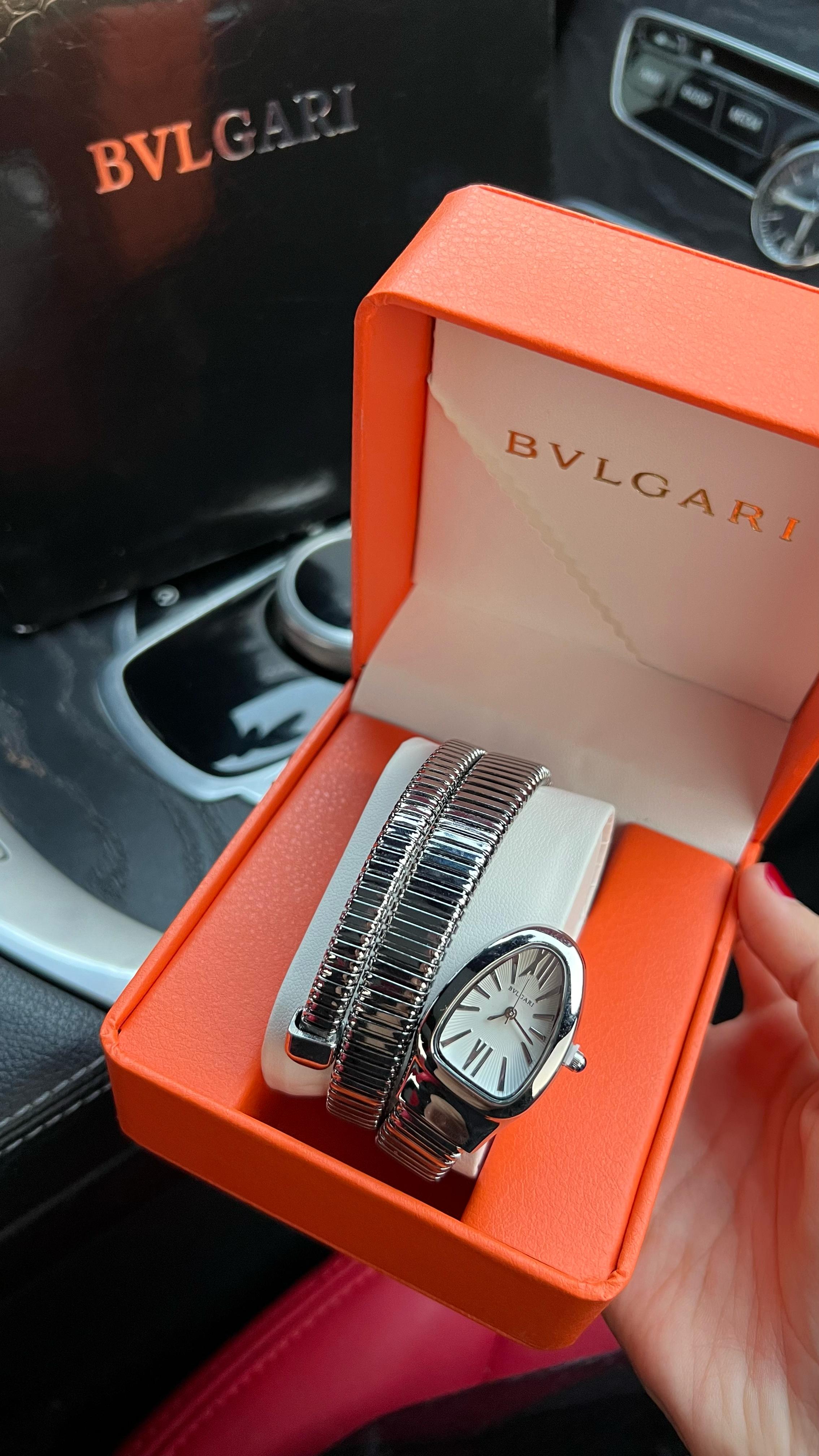 ساعة بلجاري نسائية