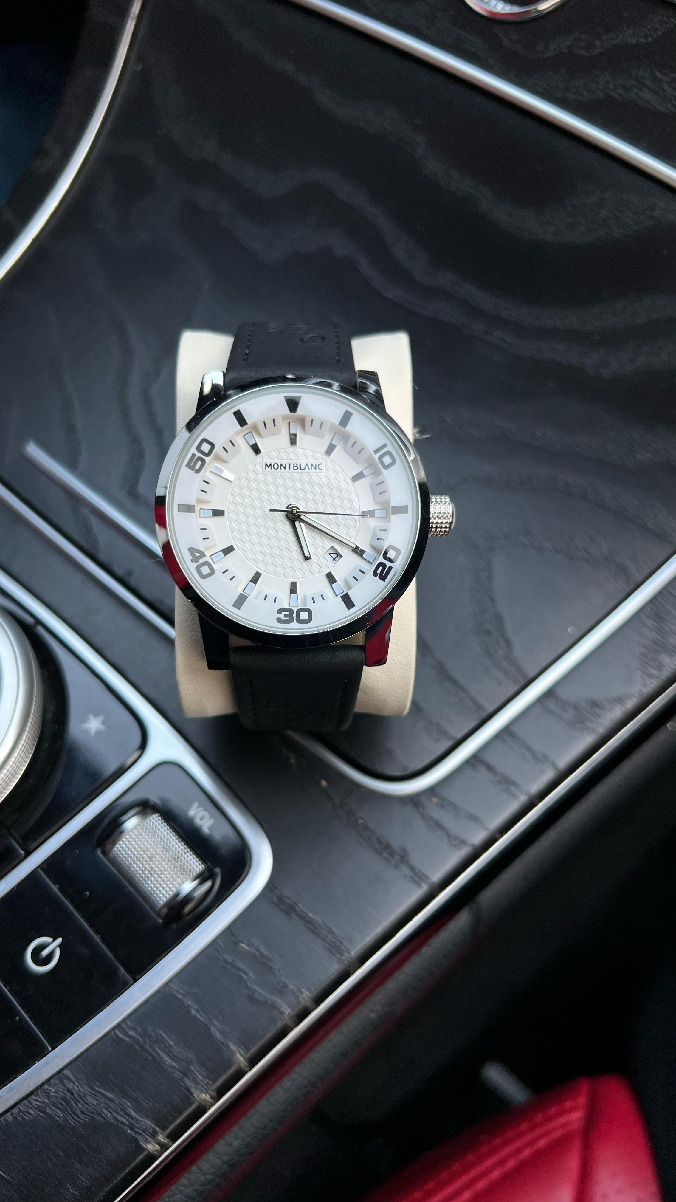 ساعة مونت بلانك رجالية