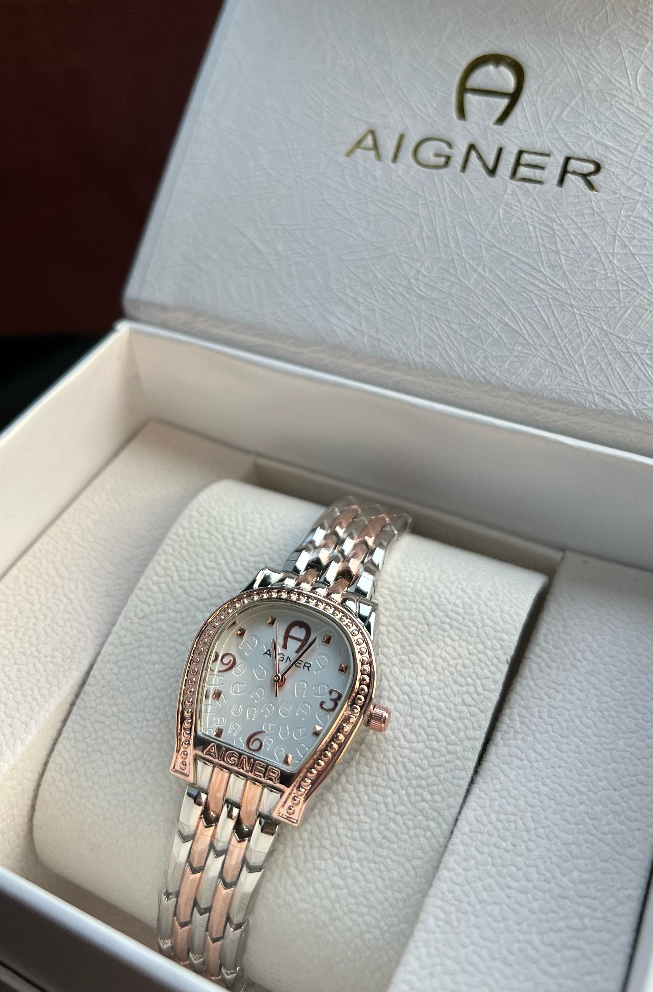 ساعة أجنر نسائية