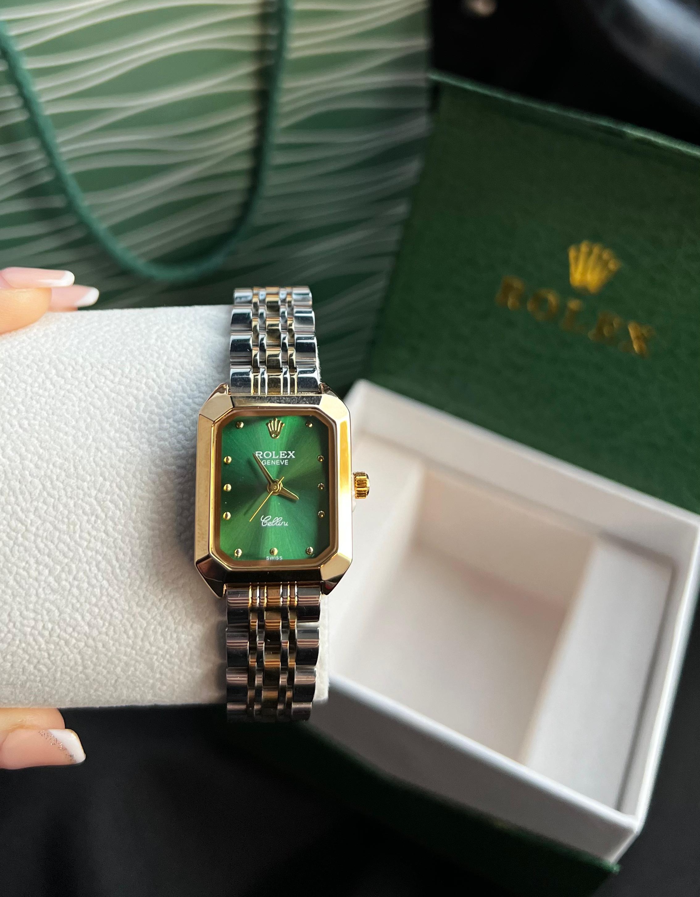 ساعة رولكس نسائية